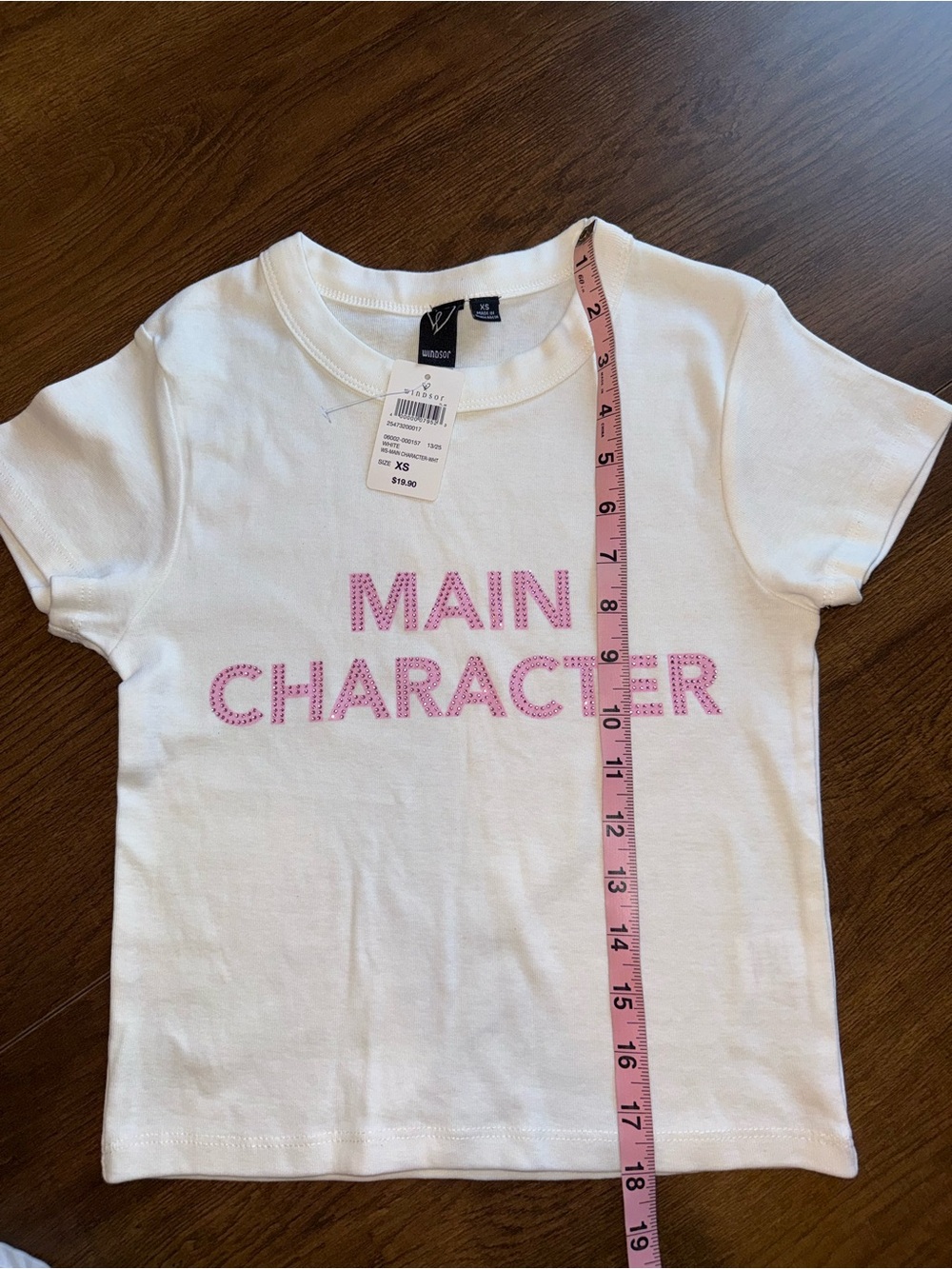 Windsor White Tee with Pink 'MAIN CHARACTER' Text - Picture 6 of 8